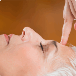 Réflexologie faciale ayurvédique – points marmas